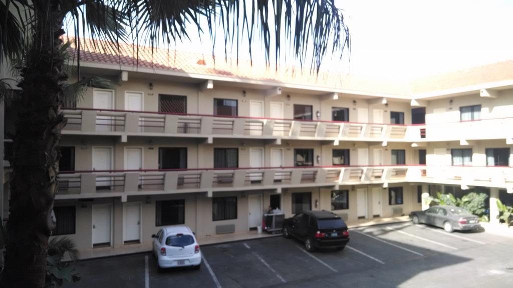 Hotel Frontiere Tijuana Exterior foto